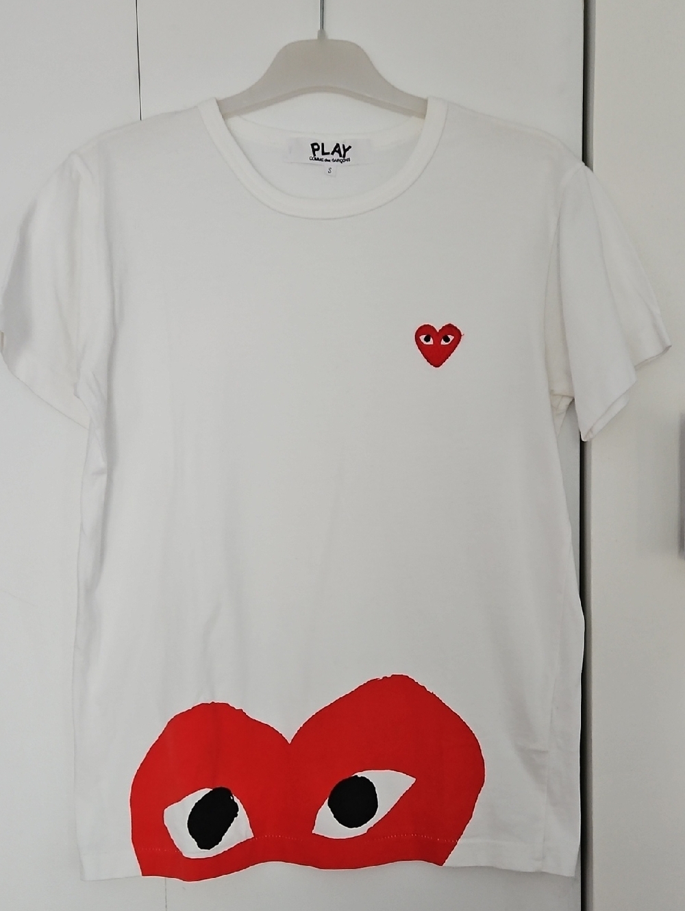PLAY Comme des Garçons Womens White T-Shirt with Red Heart Motif